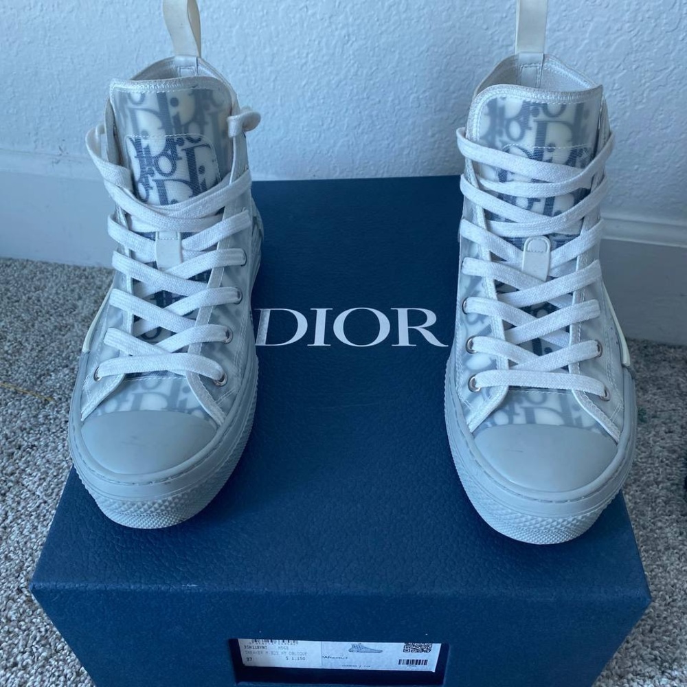 USED ONLY ONCE DIOR HIGH TOP SNEAKERS (RETAIL $1,300 with TAXES ) Obo